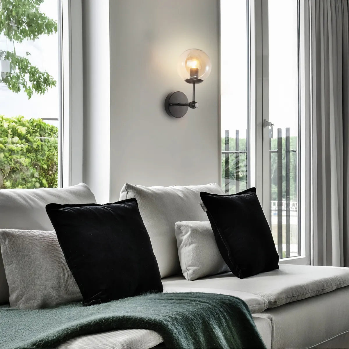 Lámpara de Pared Estilo Vintage Retro Nórdico con Brazo Movible  Aplique de Metal y Vidrio E27 –  NGR